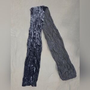 Elegant Crinkled Scarf in Black and Gray